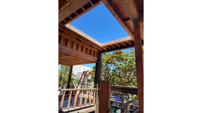 Foxlin-Architects_Santa-Monica_10thStreet_New-Construction-UnderConstruction-Skylight-820x461.jpg
