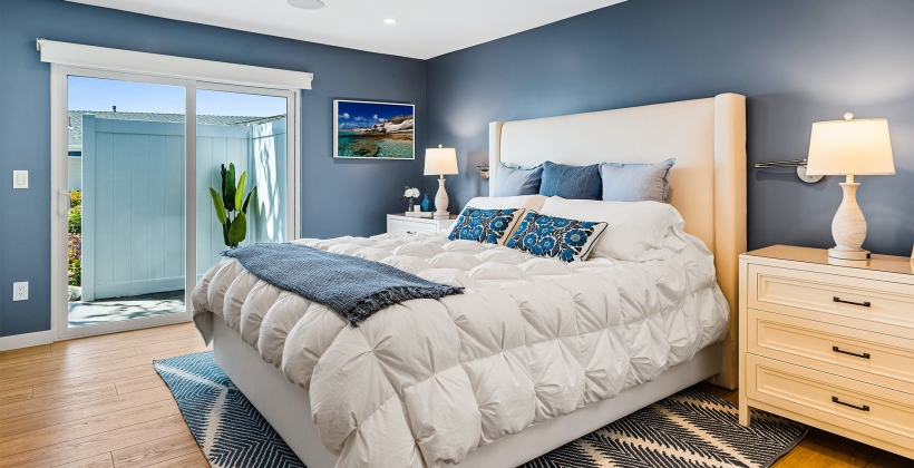 Foxlin-Architects_San-Clemente_Colony-Cove_Renovation_House-Bedroom-820x420.jpg